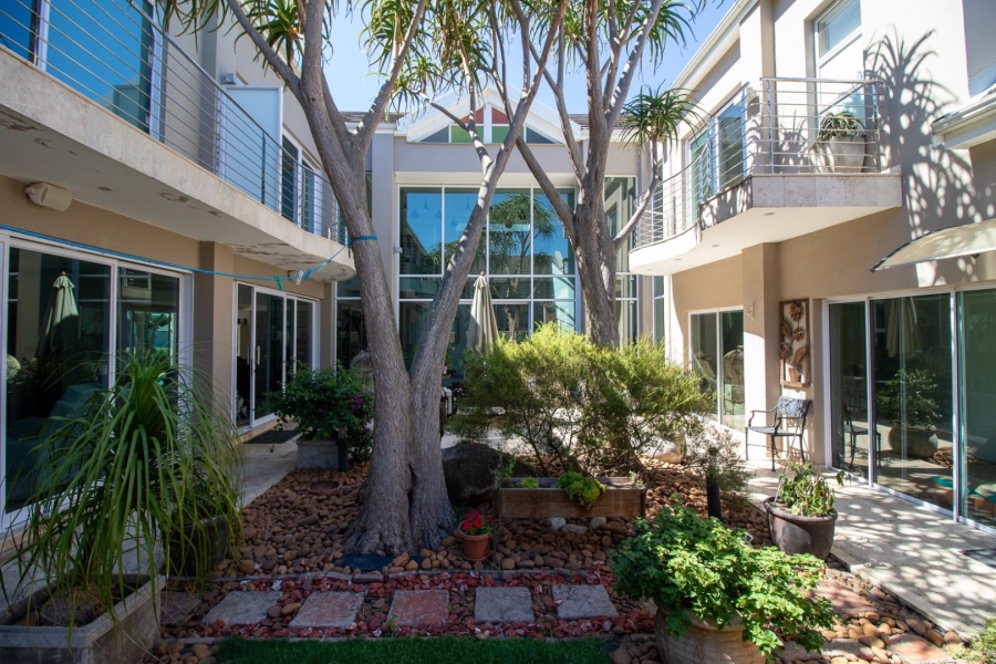 5 Bedroom Property for Sale in Royal Alfred Marina Eastern Cape